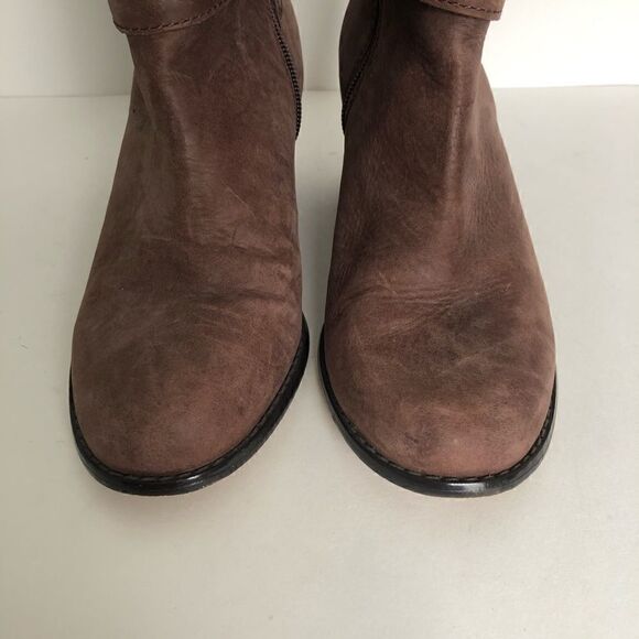 Lands End heeled leather boots - Picture 8 of 9